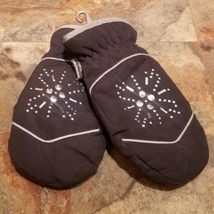 Thinsulate silver snowflake mittens